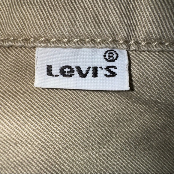 Levi’s Khaki Slacks Women’s SZ 29x28 Khaki Relaxed Fit High Waist 4 Pocket EUC - Picture 5 of 7